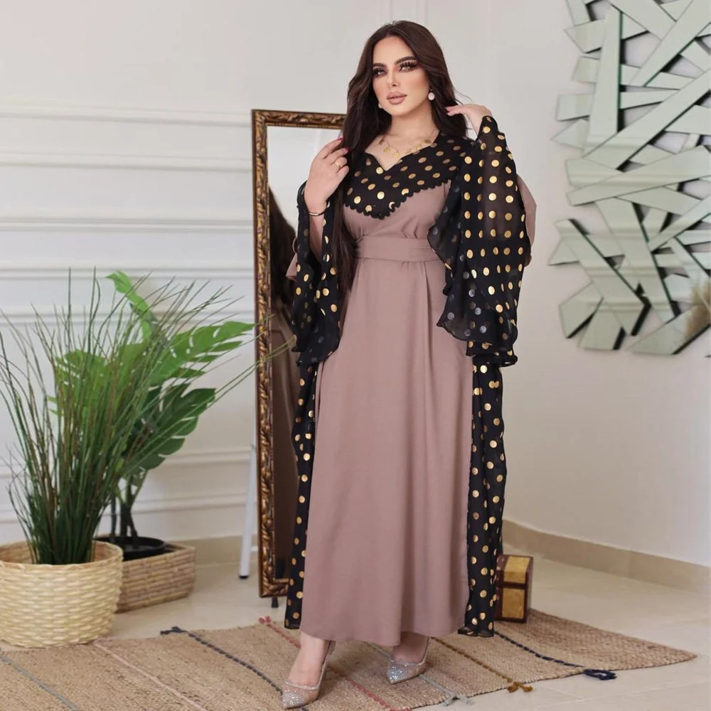 Muslin Robe Belt Horn Sleeve Middle East Islamic Abaya Kaftan Dubai Long Dress Fashion V-neck Loose Casual Dress Women Clothes
Muslin Robe Belt Horn Sleeve Middle East Islamic Abaya Kaftan Dubai Long Dress Fashion V-neck Loose Casual Dress Women Clothes