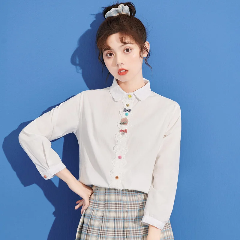 Minimalist Preppy Style Loose White Shirts for Women Turn-down Collar Cartoon Embroidery Female Shirts Tops 2022 Spring Blouses
Minimalist Preppy Style Loose White Shirts for Women Turn-down Collar Cartoon Embroidery Female Shirts Tops 2022 Spring Blouses