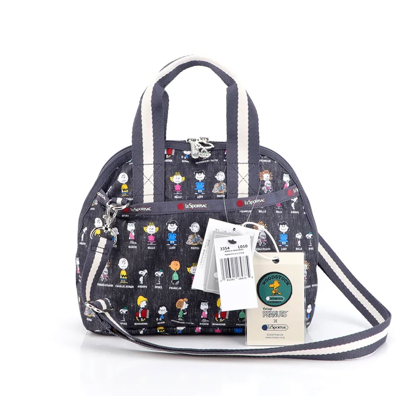 Kawaii Snoopy аниме мультфильм Lesportsac тканевая сумка, повседневная тканевая сумка с принтом, легкая женская сумка, сумка через плечо, сумка-тоут
Kawaii Snoopy аниме мультфильм Lesportsac тканевая сумка, повседневная тканевая сумка с принтом, легкая женская сумка, сумка через плечо, сумка-тоут