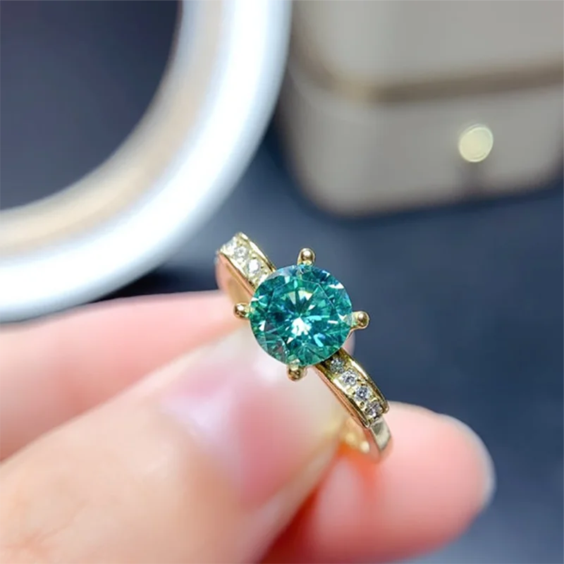 

2023 New Simple Inlaid Green Crystal Rhinestone Zircon Women's Wedding Engagement High Quality Shiny Diamond Ring