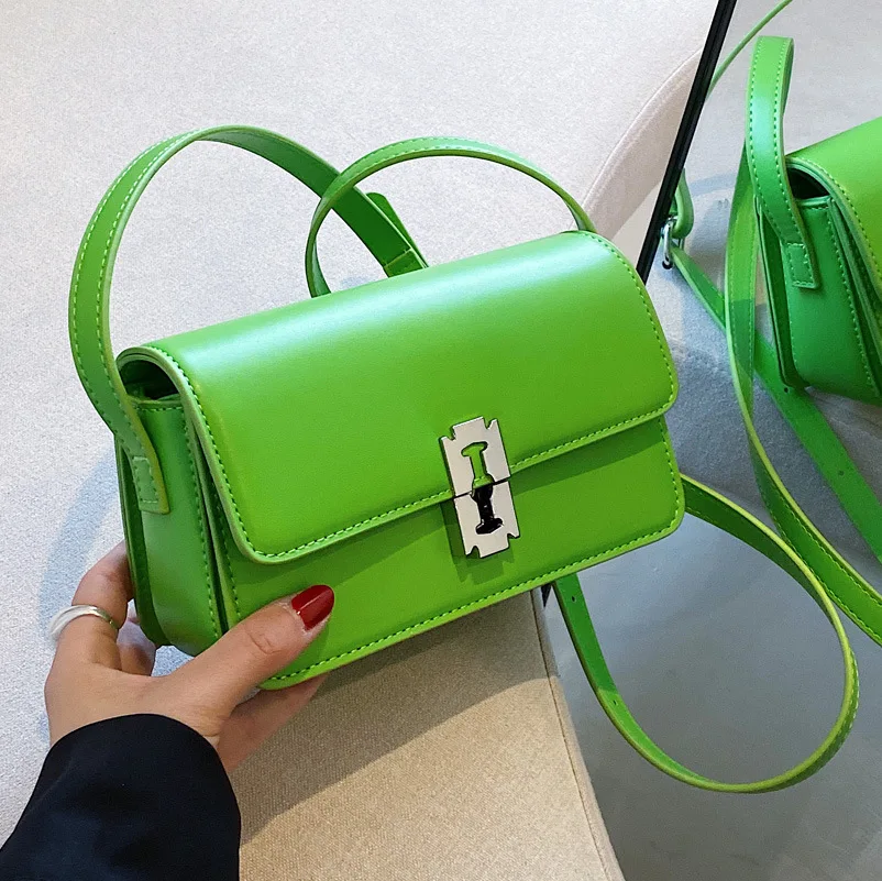 High Quality Small Bag Women's Summer 2022 New Fashion Lock Messenger Single Shoulder Small Square Bag Purses and Handbags 
High Quality Small Bag Women's Summer 2022 New Fashion Lock Messenger Single Shoulder Small Square Bag Purses and Handbags