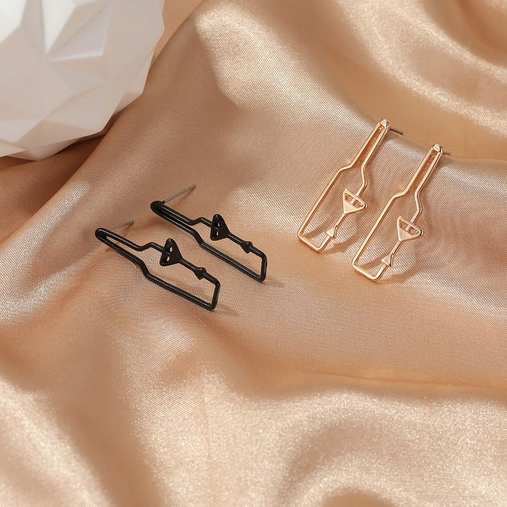 Red-wine-bottle Earrrings Wine-glass Stud Earrings For Women Earing Jewelry Fun Abstract Earings European American Earring
Red-wine-bottle Earrrings Wine-glass Stud Earrings For Women Earing Jewelry Fun Abstract Earings European American Earring