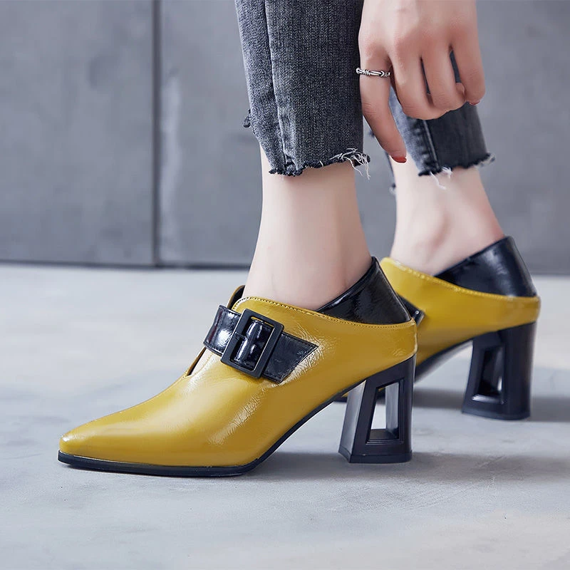 Microfiber Leather Mid Heels 2022 British Style Women Shoes Buckle Strape Pointed Toe Square Heel Female Footware Black C1-100
Microfiber Leather Mid Heels 2022 British Style Women Shoes Buckle Strape Pointed Toe Square Heel Female Footware Black C1-100