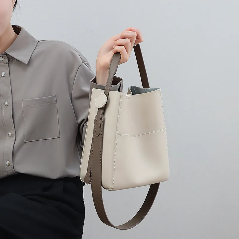 Women's Fashion Soft Leather Shoulder Crossbody Bucket Bags High Quality Top Handle Bag Luxury Designer Handbags For Woman
Women's Fashion Soft Leather Shoulder Crossbody Bucket Bags High Quality Top Handle Bag Luxury Designer Handbags For Woman