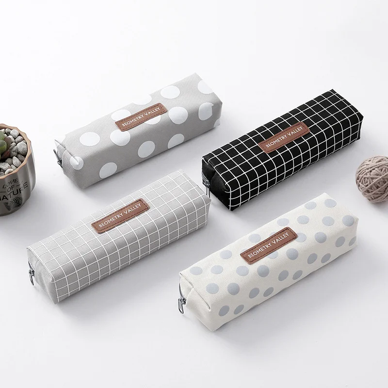 Cute Kawaii Canvas Pencil Case High Capacity Pen Bags Letter For Girls Gift School Supplies Korean Stationery
Cute Kawaii Canvas Pencil Case High Capacity Pen Bags Letter For Girls Gift School Supplies Korean Stationery