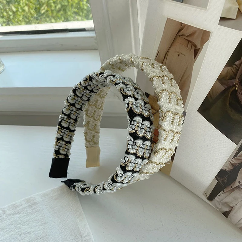 Winter Pearl Wool Wide Brim Headband Fashion Hair Accessories Women's Woven Face Wash Hairband Boutique Cute Hair Hoop Headwear
Winter Pearl Wool Wide Brim Headband Fashion Hair Accessories Women's Woven Face Wash Hairband Boutique Cute Hair Hoop Headwear