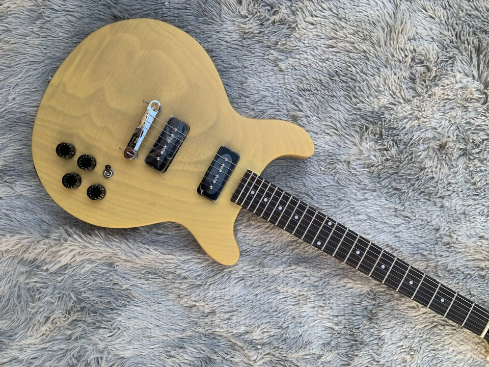 In stock lp electric guitar mahogany wood body and neck transportant yellow color P90 pickup guitar
In stock lp electric guitar mahogany wood body and neck transportant yellow color P90 pickup guitar