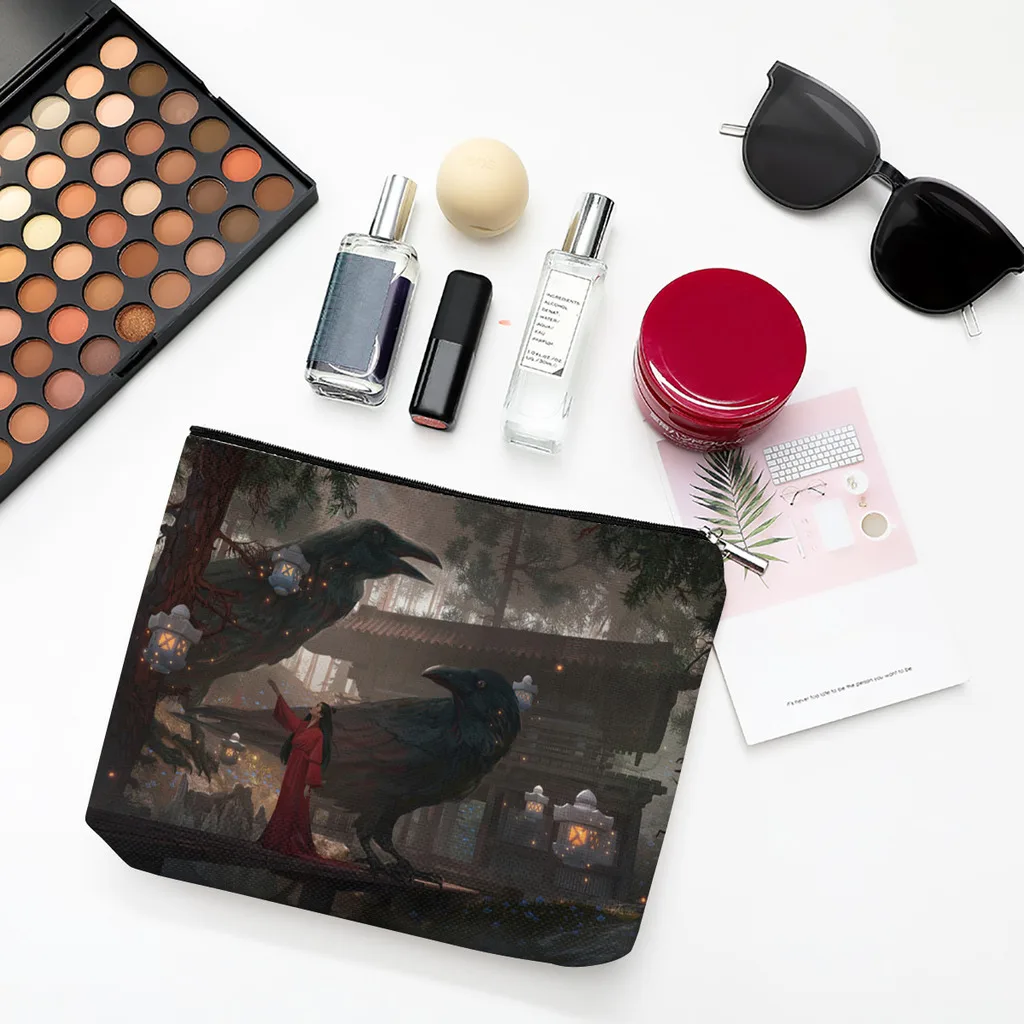 Crow Linen Women Cosmetic Bag Illustration Makeup Pouch Lady Tote Purse Travel Organizer Case
Crow Linen Women Cosmetic Bag Illustration Makeup Pouch Lady Tote Purse Travel Organizer Case