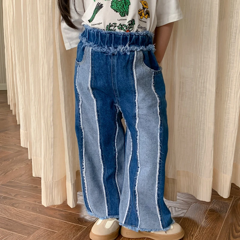 Корейская детская одежда джинсы для девочек Новинка Весна 2023 брюки с широкими штанинами для девочек прямые брюки джинсы с необработанными краями
Корейская детская одежда джинсы для девочек Новинка Весна 2023 брюки с широкими штанинами для девочек прямые брюки джинсы с необработанными краями