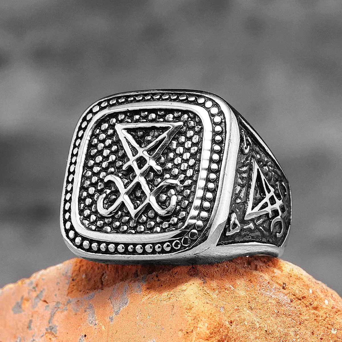 Vintage Lucifer Satan Stainless Steel Mens Rings Punk HipHop Gothic for Male Boyfriend Biker Jewelry Creativity Gift Wholesale
Vintage Lucifer Satan Stainless Steel Mens Rings Punk HipHop Gothic for Male Boyfriend Biker Jewelry Creativity Gift Wholesale