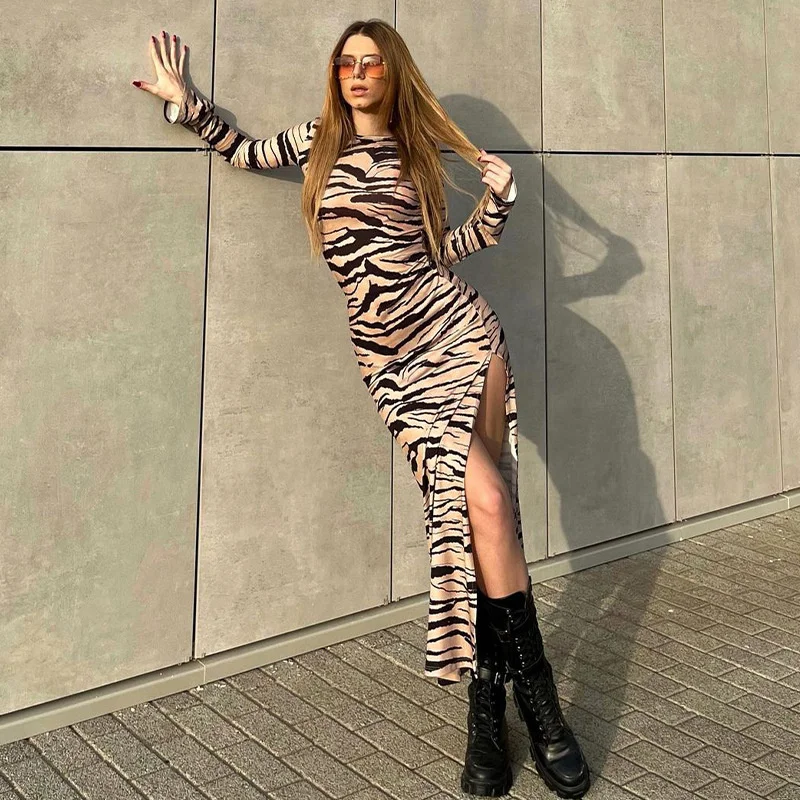 Женское облегающее платье-миди с принтом зебры, длинным рукавом и открытой спиной
Женское облегающее платье-миди с принтом зебры, длинным рукавом и открытой спиной