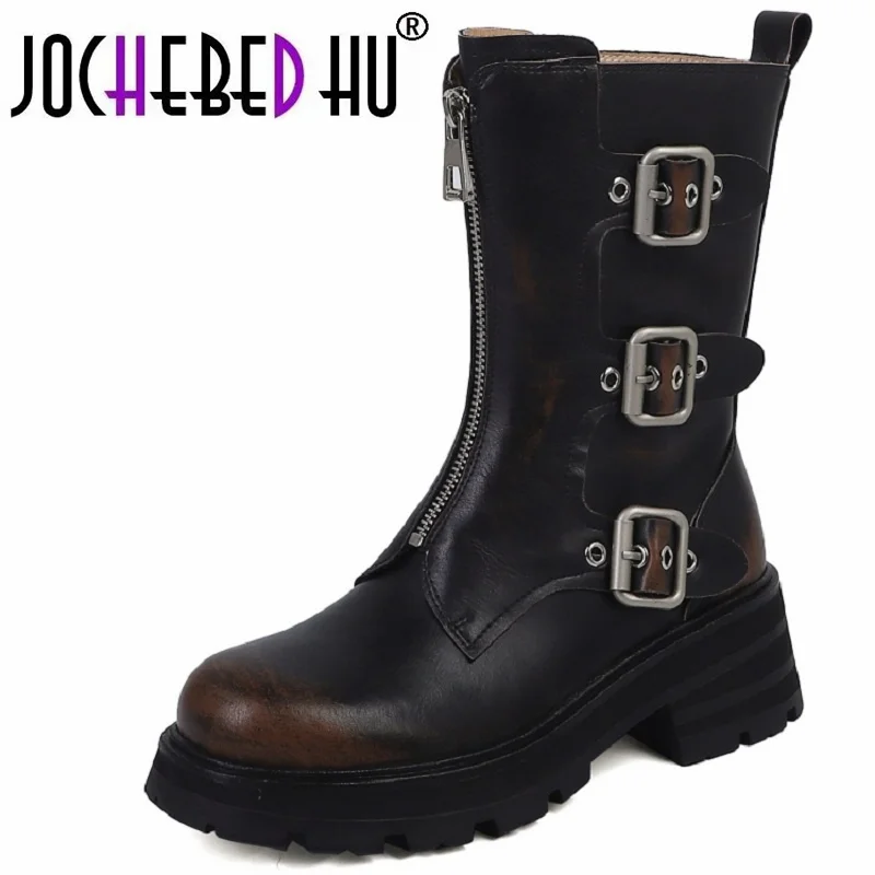【JOCHEBED HU】Brand Genuine Leather Chunky Heels Motorcycle Buckle Boots Women Femme Flat Platform Thick Sole Ankle Boots Ladies
【JOCHEBED HU】Brand Genuine Leather Chunky Heels Motorcycle Buckle Boots Women Femme Flat Platform Thick Sole Ankle Boots Ladies