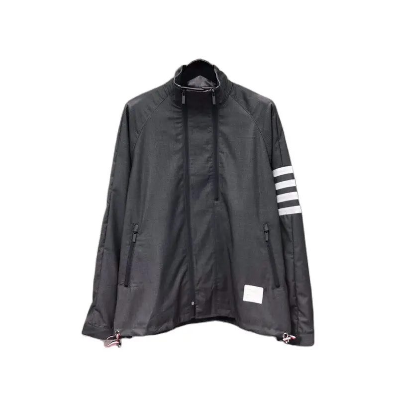 Men's light jacket, camping, sunscreen, fishing and hunting clothes in spring and autumn Loose stand collar Monopoly quality
Men's light jacket, camping, sunscreen, fishing and hunting clothes in spring and autumn Loose stand collar Monopoly quality