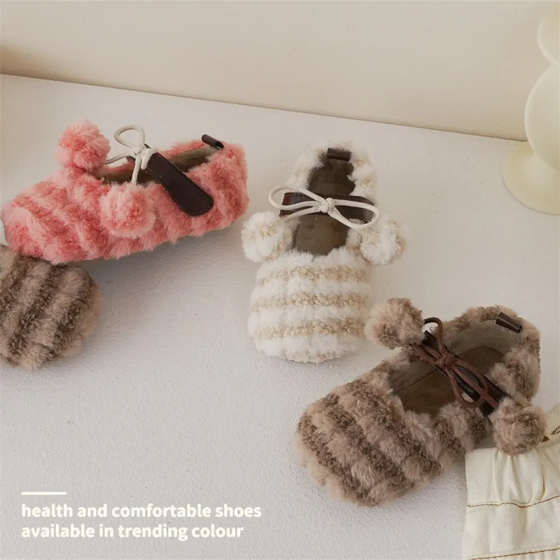 Winter Warm Baby Cotton Shoes Children Fashion Plush Soft Bottom Shoes Girls Retro Double Striples Design Flats
Winter Warm Baby Cotton Shoes Children Fashion Plush Soft Bottom Shoes Girls Retro Double Striples Design Flats