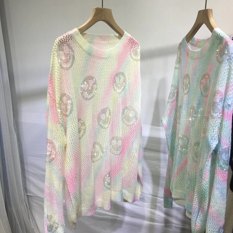 Европейские товары, лидер продаж, свитер с перфорацией, женский осенне-зимний новый вязаный Топ с круглым вырезом и длинным рукавом, ажурный градиентный цвет
Европейские товары, лидер продаж, свитер с перфорацией, женский осенне-зимний новый вязаный Топ с круглым вырезом и длинным рукавом, ажурный градиентный цвет