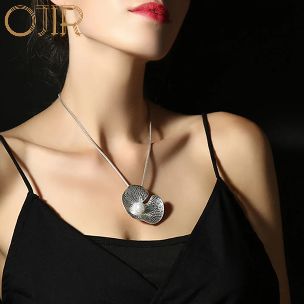 2023 New in Silver Color Plant Necklace Neck Chokers Kpop Suspension Pendant for Women Decorative Jewelry Chains Stranger Things
2023 New in Silver Color Plant Necklace Neck Chokers Kpop Suspension Pendant for Women Decorative Jewelry Chains Stranger Things