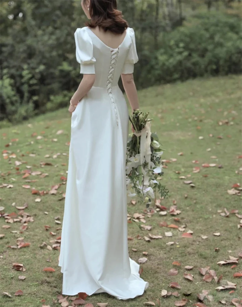Elegant Soft Satin Boat Neck Short Sleeve A-line Vintage Sweep Train Lace-Up Wedding Gown Wedding Dress Bride robe de mariée
Elegant Soft Satin Boat Neck Short Sleeve A-line Vintage Sweep Train Lace-Up Wedding Gown Wedding Dress Bride robe de mariée