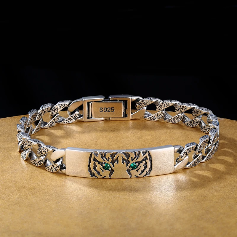 New Retro Tiger Bracelet for Men and Women Tang Grass Pattern Punk Couples Trendy Hip-Hop Personality Jewelry Accessories
New Retro Tiger Bracelet for Men and Women Tang Grass Pattern Punk Couples Trendy Hip-Hop Personality Jewelry Accessories