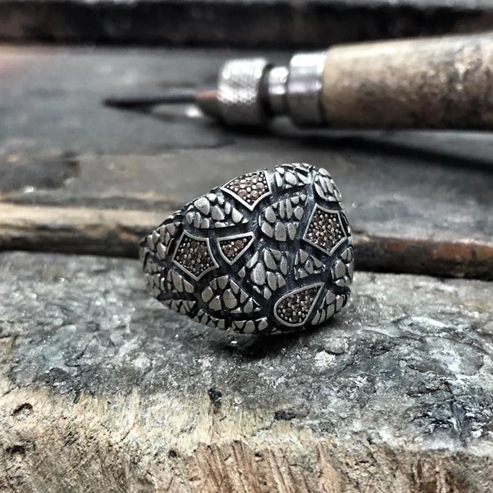 Vintage Fashion Roman Embossed Silver Rings for Men Business Punk Party Jewelry Gifts
Vintage Fashion Roman Embossed Silver Rings for Men Business Punk Party Jewelry Gifts