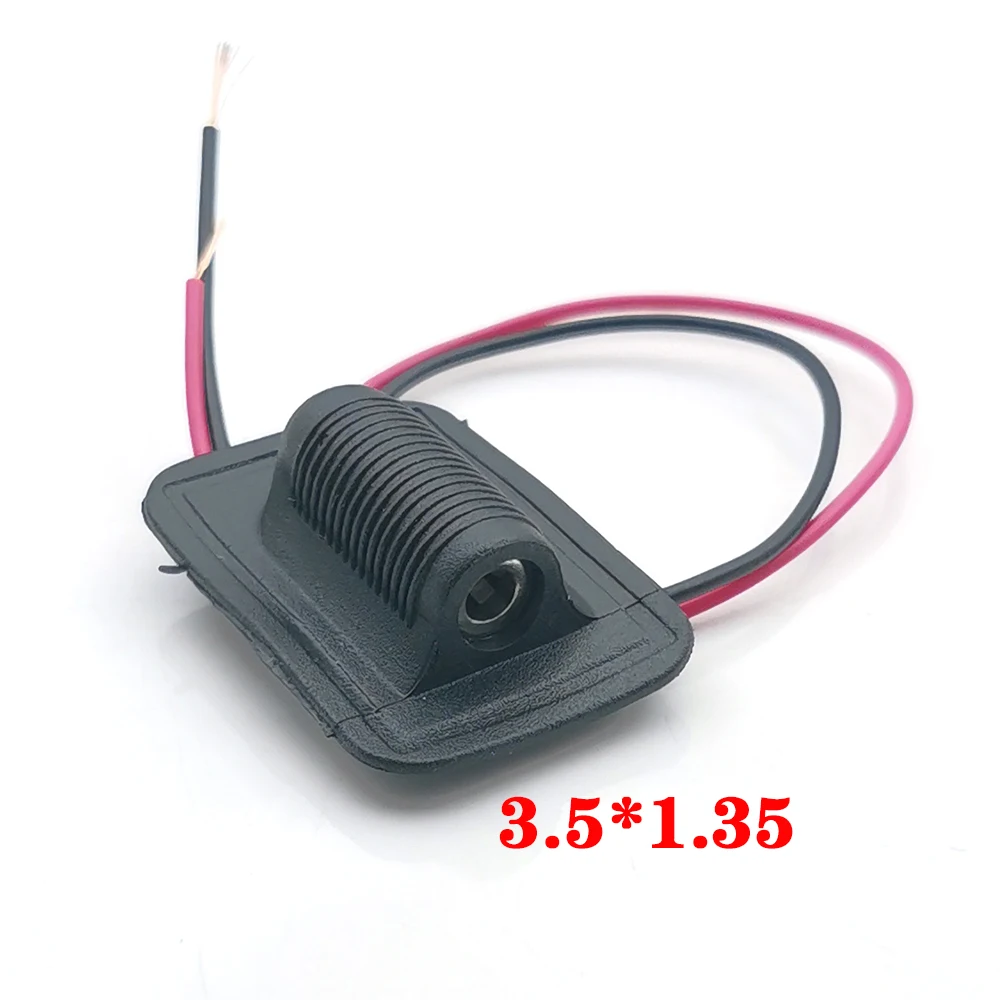 Разъем питания постоянного тока 3,5x1,35 5,5x2,1/2,5 мм, розетка Женская стандарта 5,5*2,1 5,5*2,5 3,5*1,35 мм, 1 шт.
Разъем питания постоянного тока 3,5x1,35 5,5x2,1/2,5 мм, розетка Женская стандарта 5,5*2,1 5,5*2,5 3,5*1,35 мм, 1 шт.