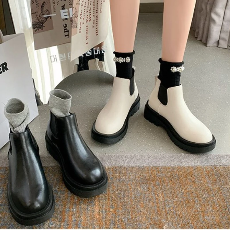 

Женские ботильоны 2023, весенние готические кроссовки, женская обувь на платформе и массивном каблуке, черные ботинки челси из искусственной ...