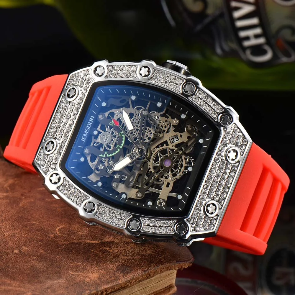 Hot Original Brand Tonneau Watches For Mens Hip Hop With Diamond Bling Quartz WristWatch Luxury Iced Out Sprot AAA Jewelry Clock
Hot Original Brand Tonneau Watches For Mens Hip Hop With Diamond Bling Quartz WristWatch Luxury Iced Out Sprot AAA Jewelry Clock