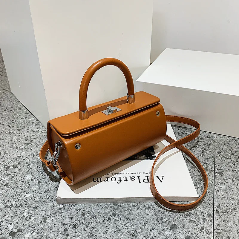 Handheld Small Square Bag Women's 2022 New Spring/Summer Crossbody Bag Shoulder Bag
Handheld Small Square Bag Women's 2022 New Spring/Summer Crossbody Bag Shoulder Bag