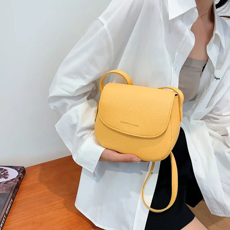 Women's Messenger Bag 2021 New Trendy Girl Summer Simple Fashion Trend Western Style Single Shoulder Small Bag Bolsa Feminina
Women's Messenger Bag 2021 New Trendy Girl Summer Simple Fashion Trend Western Style Single Shoulder Small Bag Bolsa Feminina