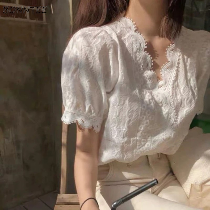 Blouses Women Elegant Hollow Out Office Lady Lace Loose Female V-neck Tops Korean Style Summer Casual Short Puff Sleeve Daily
Blouses Women Elegant Hollow Out Office Lady Lace Loose Female V-neck Tops Korean Style Summer Casual Short Puff Sleeve Daily