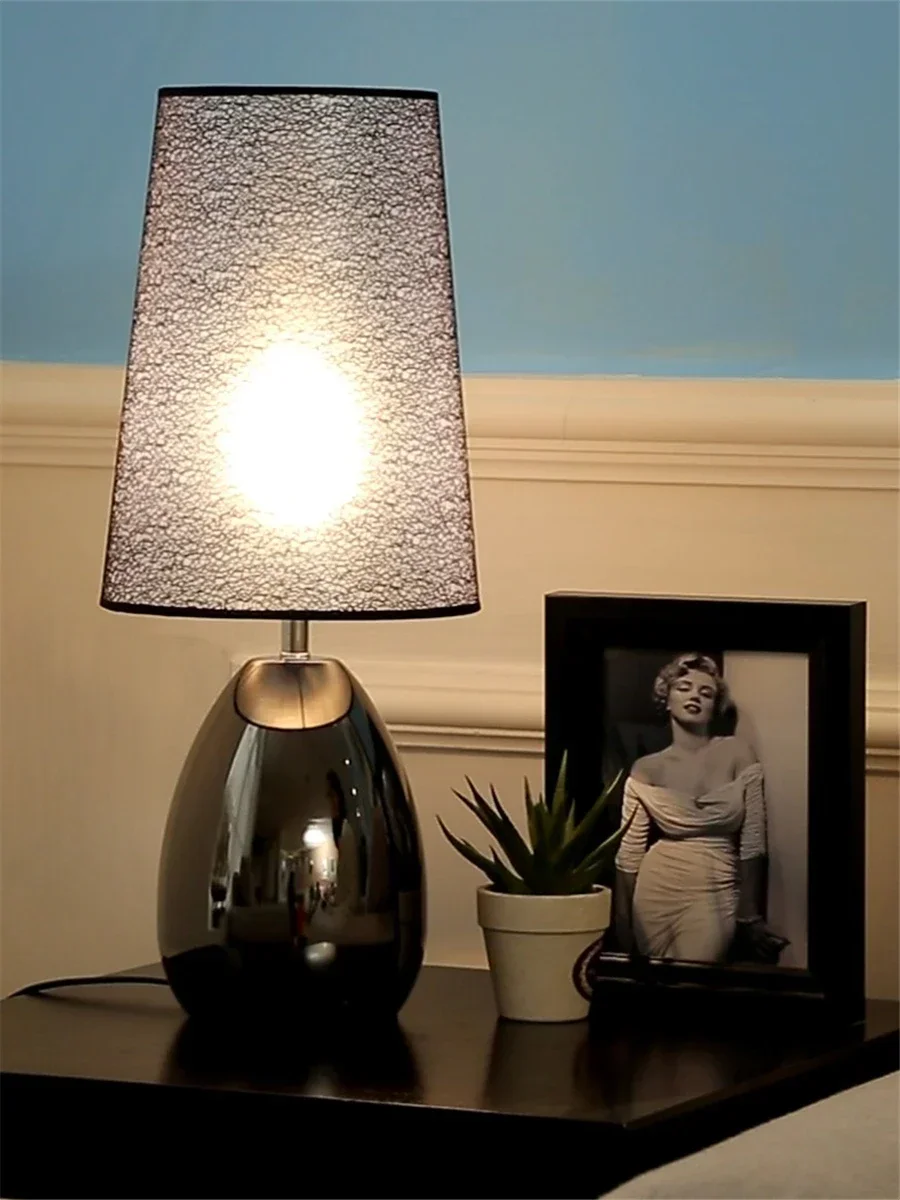 Bedroom Bedside Lamp Light Luxury and Simplicity Nordic Style Warm Atmosphere High-Grade Minimalist Table Lamp
Bedroom Bedside Lamp Light Luxury and Simplicity Nordic Style Warm Atmosphere High-Grade Minimalist Table Lamp