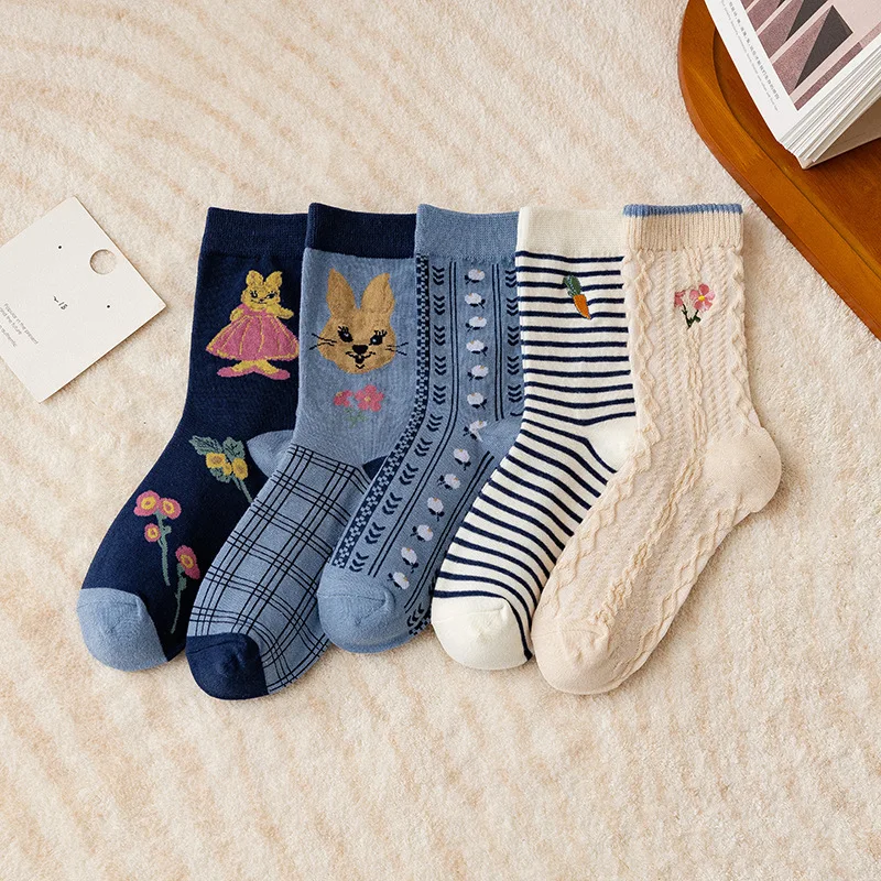 3pair/lot Cute Cartoon Harajuku Rabbit Socks for Women StripeFunny Spring Autumn Mid Cut Short Kawaii Women Socks
3pair/lot Cute Cartoon Harajuku Rabbit Socks for Women StripeFunny Spring Autumn Mid Cut Short Kawaii Women Socks
