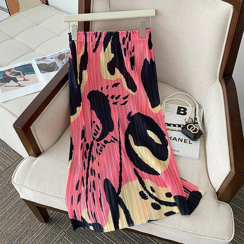 YCMYUNYAN 2023 New Folds Skirt Spring/summer Geometric High Waisted Loose A-LINE High Street Chiffon Print Women Pleated Skirts
YCMYUNYAN 2023 New Folds Skirt Spring/summer Geometric High Waisted Loose A-LINE High Street Chiffon Print Women Pleated Skirts