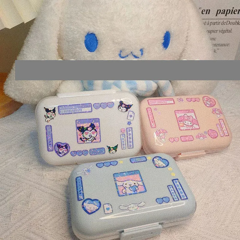 Kawaii Anime Series Sanrioed Storage Box Kuromi Mymelody Cinnamoroll Cartoon Cute Portable Creative Girl Heart Pill Box Toy Gift
Kawaii Anime Series Sanrioed Storage Box Kuromi Mymelody Cinnamoroll Cartoon Cute Portable Creative Girl Heart Pill Box Toy Gift
