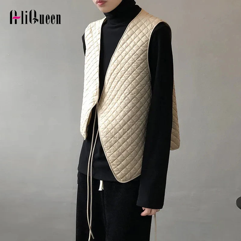 Fall Winter Women Quilted Padded Waistcoat Rhombus Sleeveless Jacket Korean Black Irregular Plaid Lace Up Vest Warm Tank Tops
Fall Winter Women Quilted Padded Waistcoat Rhombus Sleeveless Jacket Korean Black Irregular Plaid Lace Up Vest Warm Tank Tops