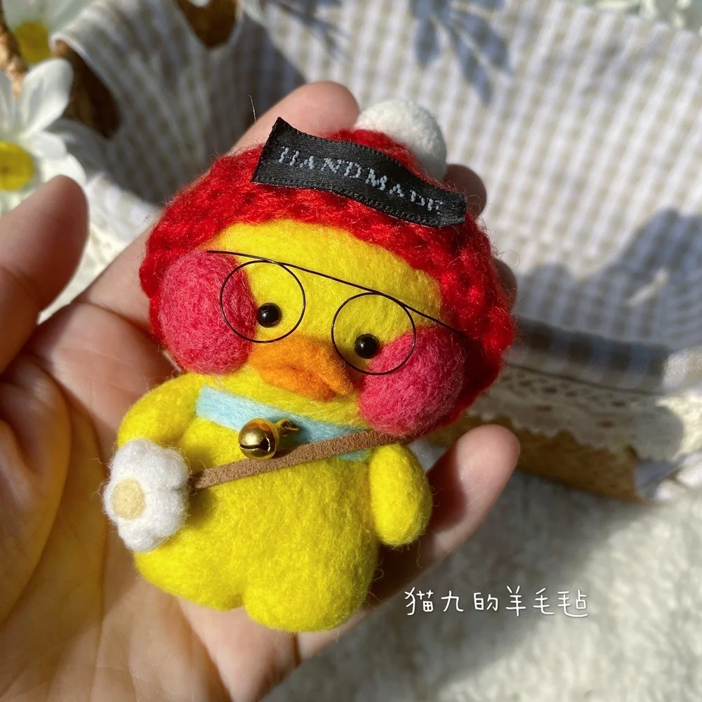 Wool Felt Poke Hyaluronic Acid Duck Material Package HandmadediyDoll Pendant Jewelry Decompression C
Wool Felt Poke Hyaluronic Acid Duck Material Package HandmadediyDoll Pendant Jewelry Decompression C