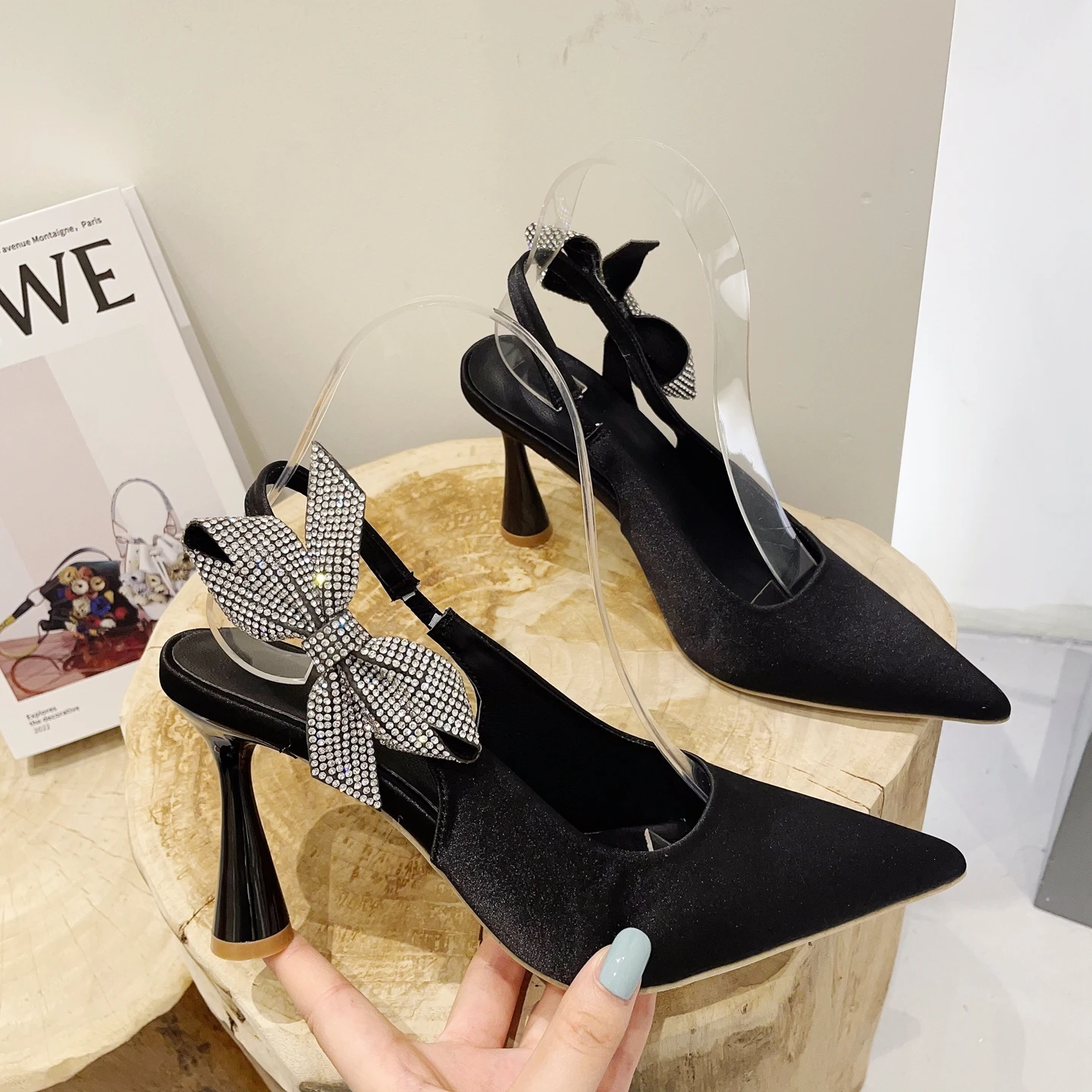Brand Pointed Toe Slingback Shoes Thin High Heel Shallow Slip on Ladies Elegant Sandals High Heel Pumps Dress Shoes Plus Size 41
Brand Pointed Toe Slingback Shoes Thin High Heel Shallow Slip on Ladies Elegant Sandals High Heel Pumps Dress Shoes Plus Size 41