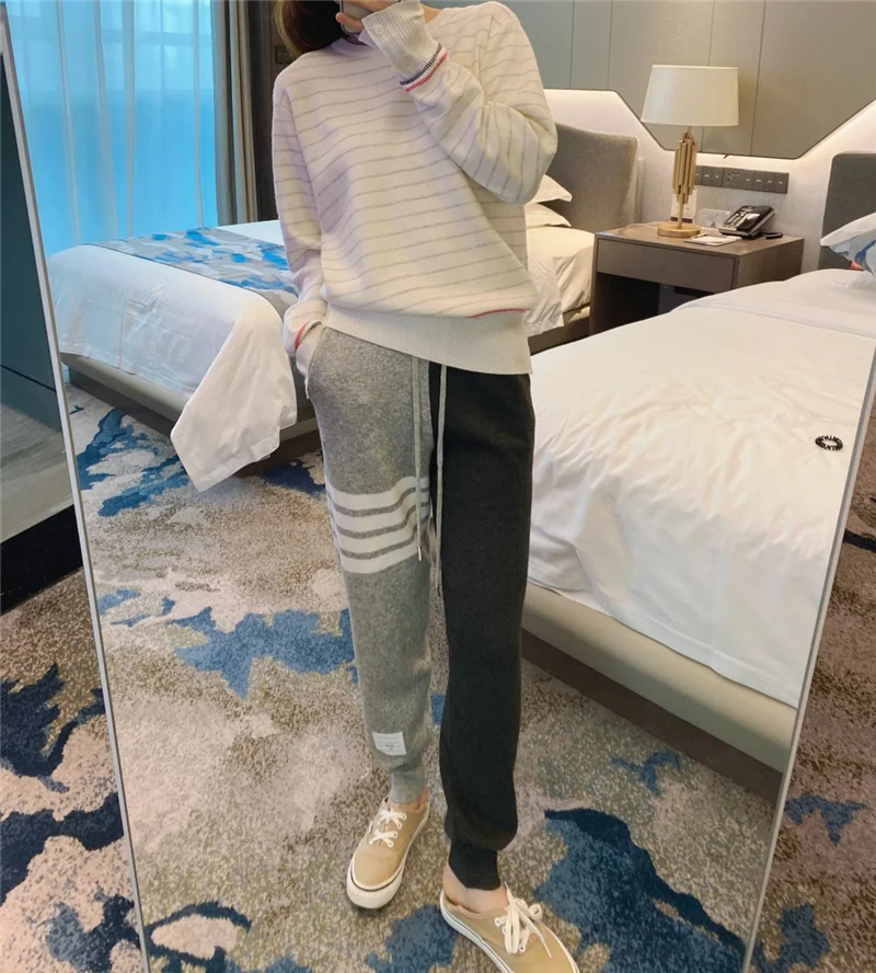 High Quality Korean Fashion TB Sweat Pants Four Loose Knit Wool Pants for Men and Women In Autumn and Winter
High Quality Korean Fashion TB Sweat Pants Four Loose Knit Wool Pants for Men and Women In Autumn and Winter
