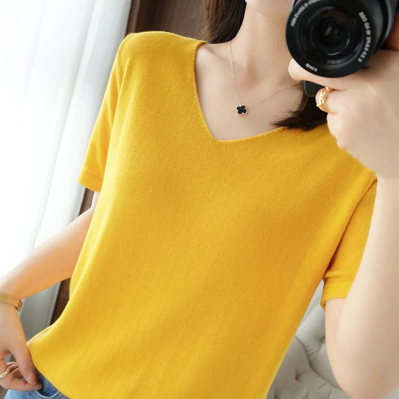 Cotton T-shirt Women's Summer New Knit Sweater Short Sleeve V-Neck Casual Solid Color Top Loose Large Size Women's Pullover
Cotton T-shirt Women's Summer New Knit Sweater Short Sleeve V-Neck Casual Solid Color Top Loose Large Size Women's Pullover