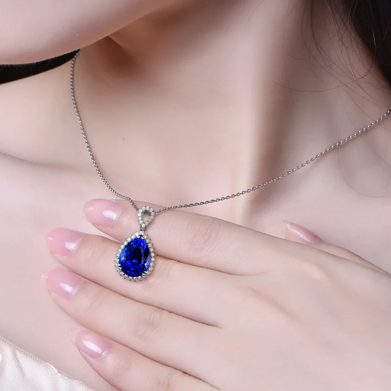 Classic Luxury Cluster Pear-Shaped Sapphire Pendant with Water Drops European and American Fashion Engagement Necklace Jewelry
Classic Luxury Cluster Pear-Shaped Sapphire Pendant with Water Drops European and American Fashion Engagement Necklace Jewelry