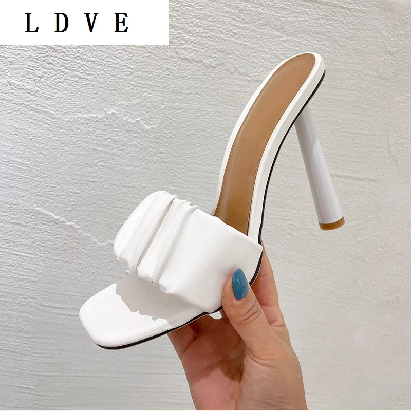 2022NEW Sexy PU Women Shoes Mules Summer Pleated Head Peep Toe Thin High Heel Fashion Ladies Party Concise Elegant Solid
2022NEW Sexy PU Women Shoes Mules Summer Pleated Head Peep Toe Thin High Heel Fashion Ladies Party Concise Elegant Solid