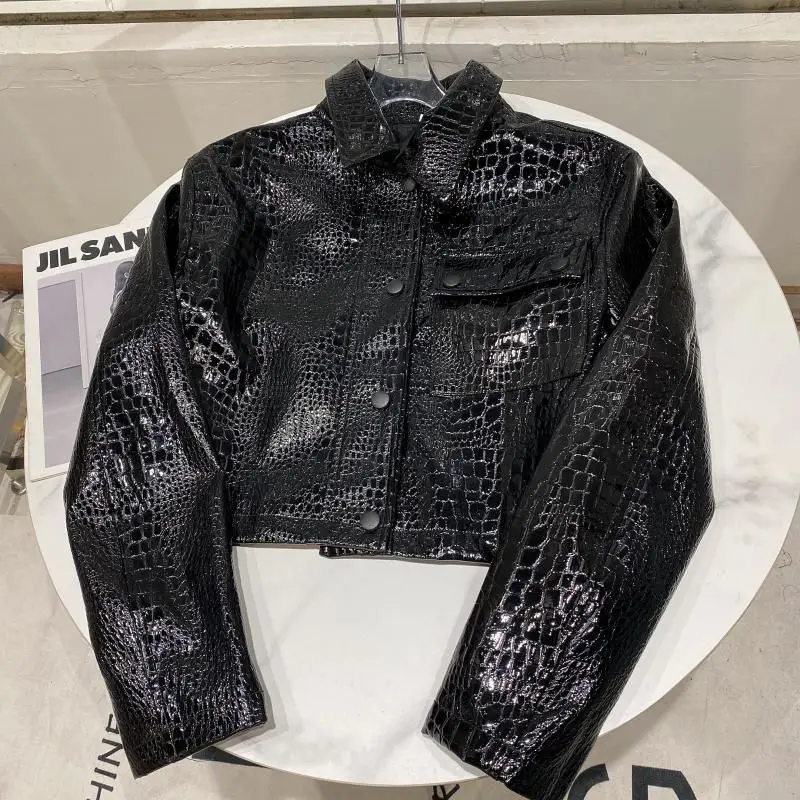ZCSMLL Black Leather Coat Women's 2022 Spring New High-quality Temperament Turn-down Collar Long Sleeve Pu Female Jacket
ZCSMLL Black Leather Coat Women's 2022 Spring New High-quality Temperament Turn-down Collar Long Sleeve Pu Female Jacket