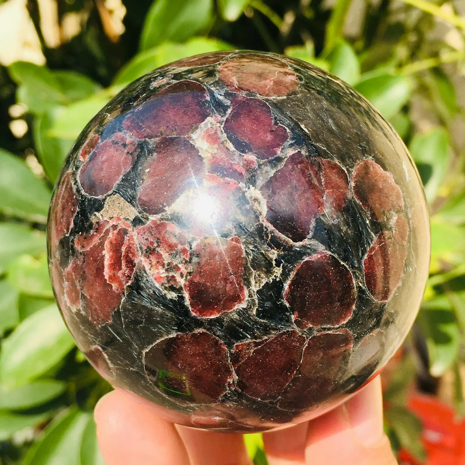 Natural garnet balls Natural crystal Reiki Healing Room Decoration,Natural stone ball home decorated high quality stones sphere 
Natural garnet balls Natural crystal Reiki Healing Room Decoration,Natural stone ball home decorated high quality stones sphere