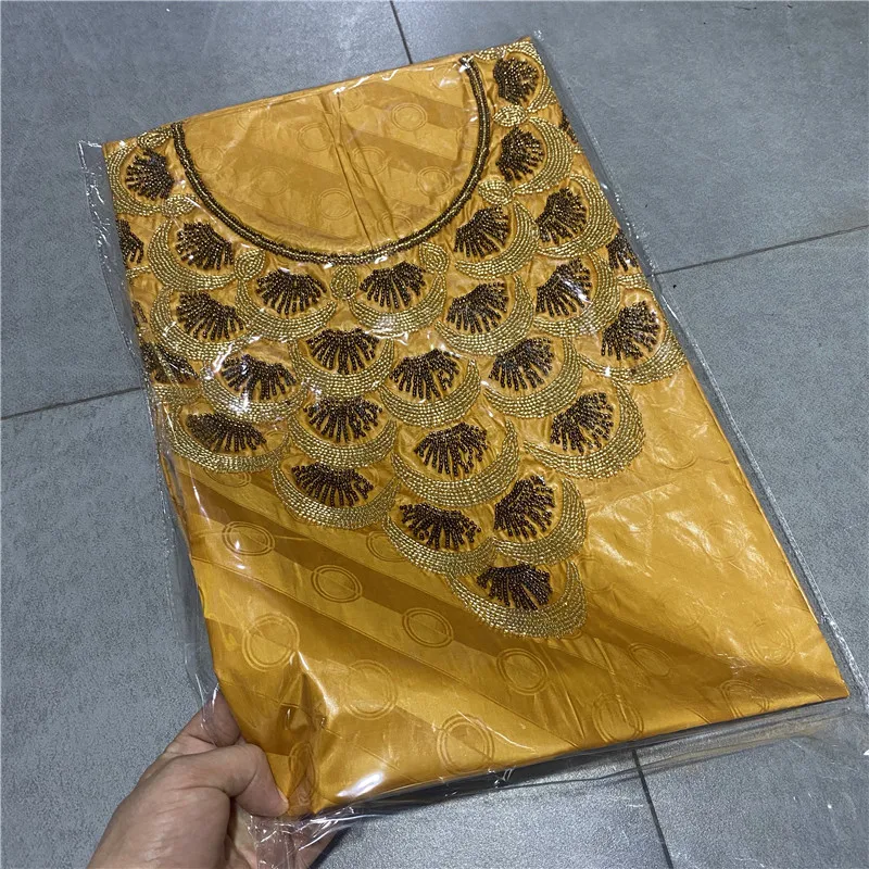 3+2 yard/lot Jacquard dress fabric bazin riche brode african bazin brode collar Embroidery beads for men or women cloth 2L05281
3+2 yard/lot Jacquard dress fabric bazin riche brode african bazin brode collar Embroidery beads for men or women cloth 2L05281