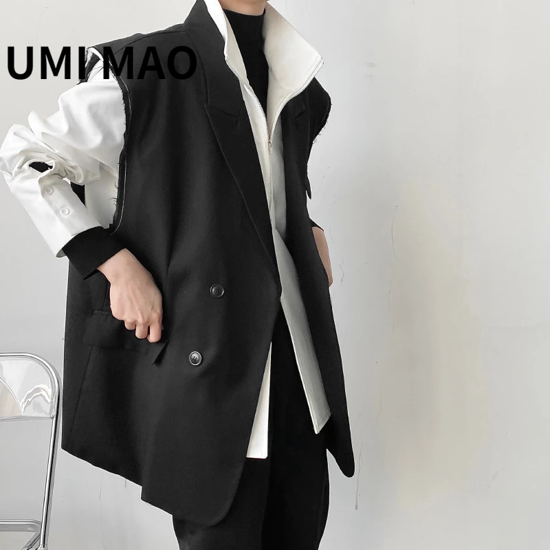 UMI MAO Yamamoto Dark Deconstruction Korean Version Men Women Fur-trimmed Shoulder Vest Blazers Sleeveless Loose Coat Femme Y2K
UMI MAO Yamamoto Dark Deconstruction Korean Version Men Women Fur-trimmed Shoulder Vest Blazers Sleeveless Loose Coat Femme Y2K