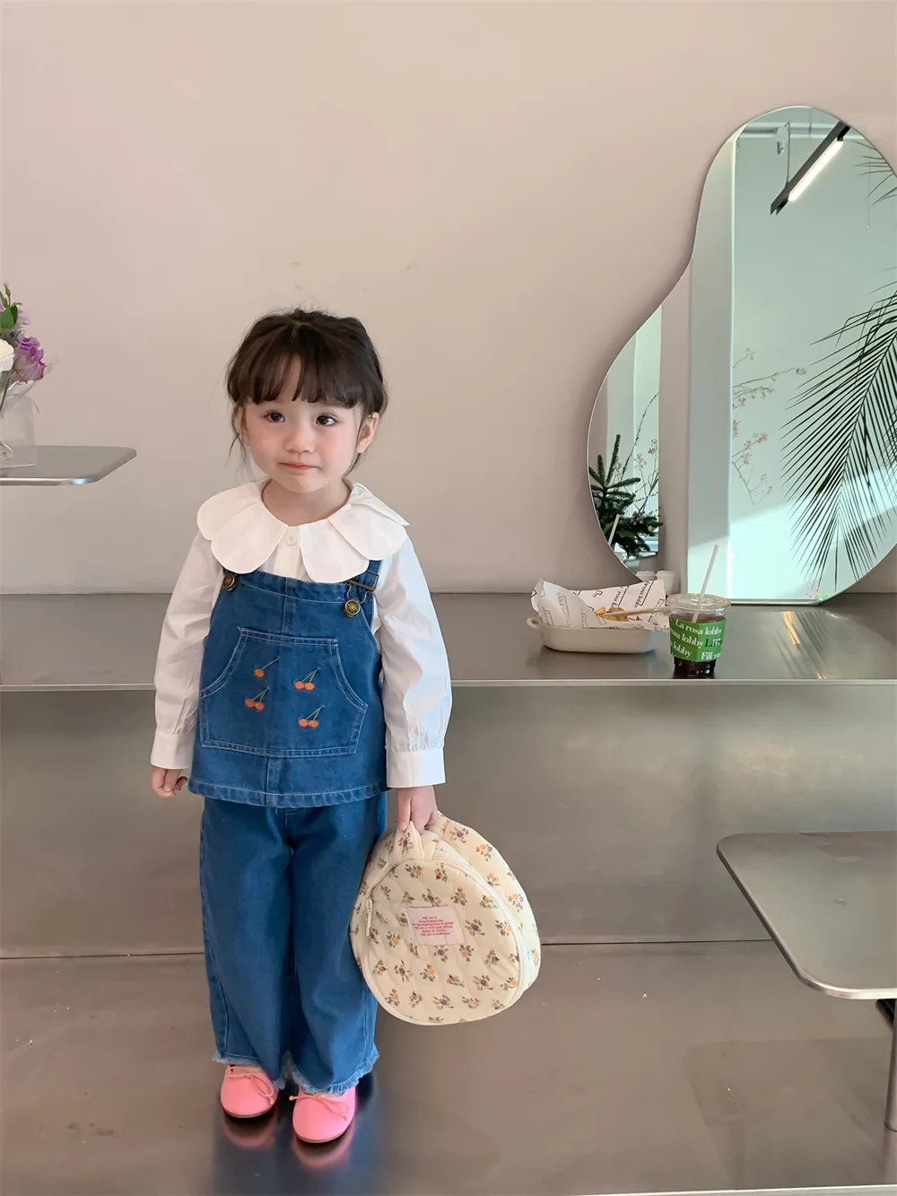 2023 Spring New Girls' Suit Baby Denim Suspender Vest+Jeans Girl Clothes Baby Clothes Kids
2023 Spring New Girls' Suit Baby Denim Suspender Vest+Jeans Girl Clothes Baby Clothes Kids
