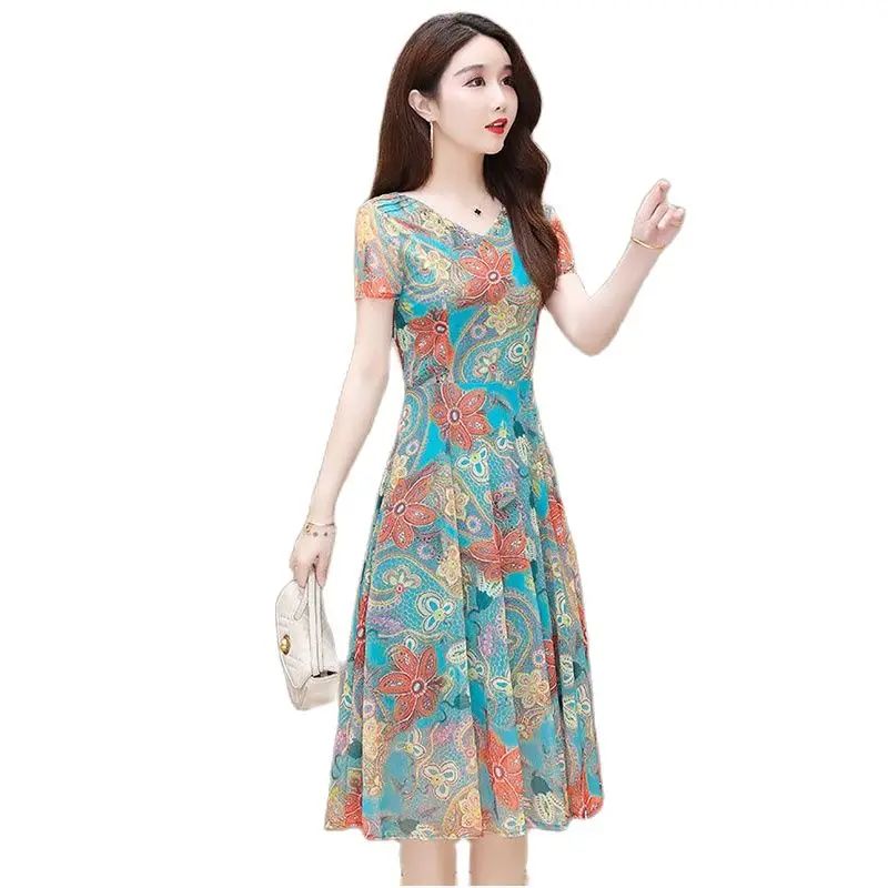 New Women's Dresses In Summer, Fashionable And Slim Waist Temperament, Long Ladies Large Size Casual Chiffon Printed Skirt Women
New Women's Dresses In Summer, Fashionable And Slim Waist Temperament, Long Ladies Large Size Casual Chiffon Printed Skirt Women
