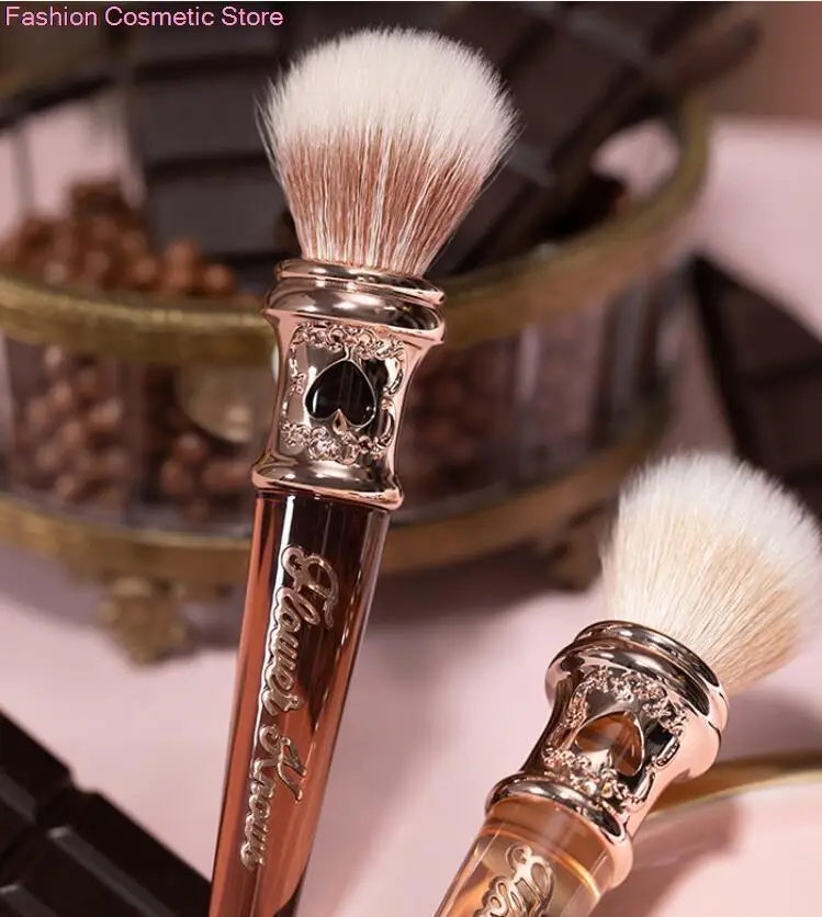 Flower Knows Chocolates Powder Blush Stipple Brush Spot Brush Wool Fluffy Makeup Brush Conditioning Wool Fluffy Evenly Powdered
Flower Knows Chocolates Powder Blush Stipple Brush Spot Brush Wool Fluffy Makeup Brush Conditioning Wool Fluffy Evenly Powdered