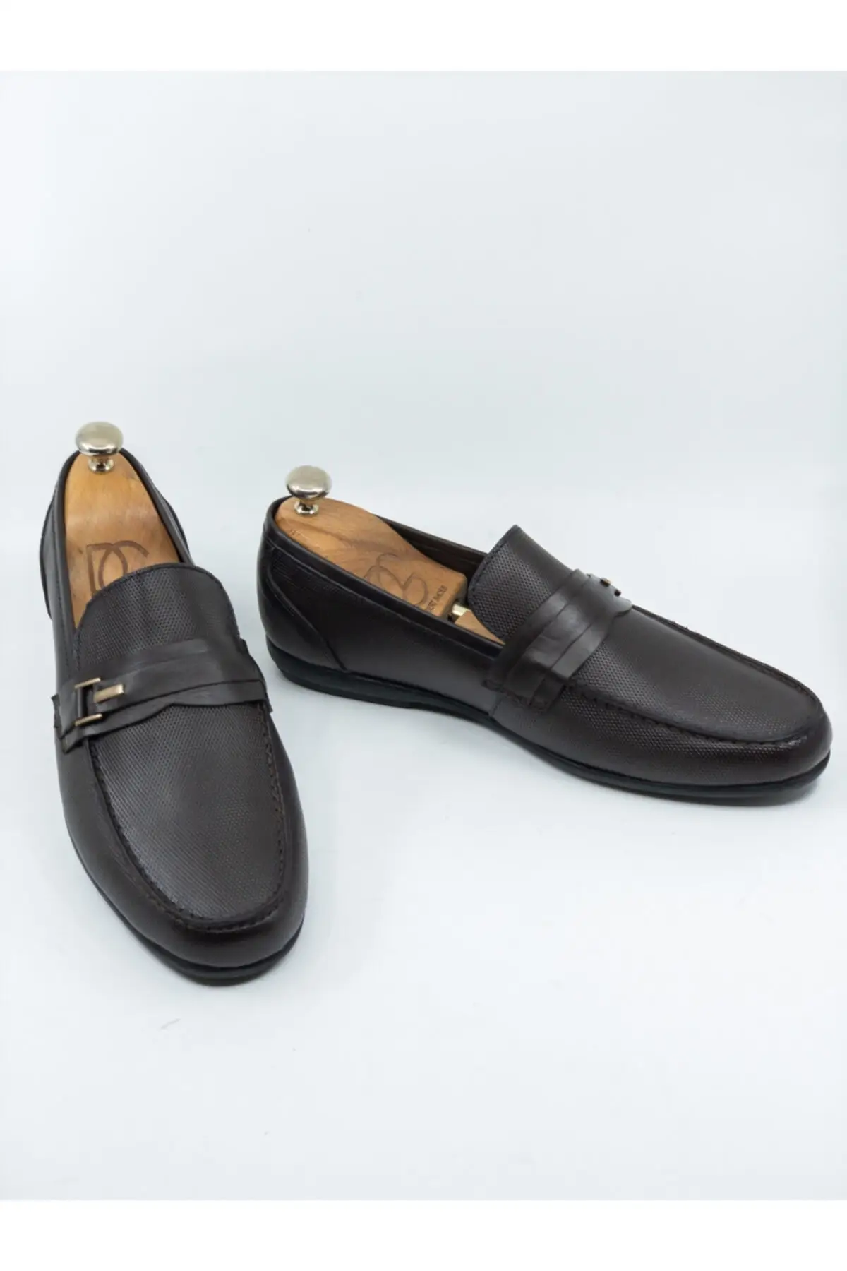 Men's Shoes Genuine Leather Classic Casual Summer New Style Men Loafers Soft Comfortable Comfortable Shoes
Men's Shoes Genuine Leather Classic Casual Summer New Style Men Loafers Soft Comfortable Comfortable Shoes