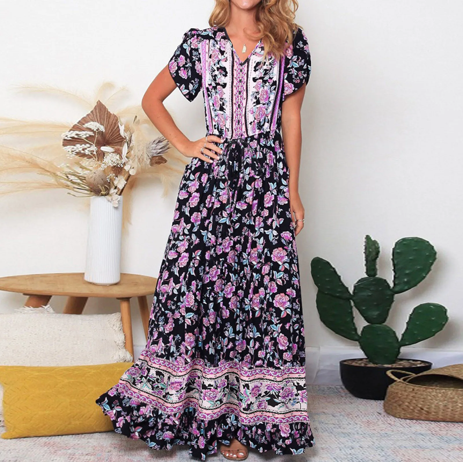 New Women's Boho Dress Short Sleeve V Neck Tie Floral Ethnic Vintage Beach Dress Long Maxi Dresses For Women Robe Femme Été
New Women's Boho Dress Short Sleeve V Neck Tie Floral Ethnic Vintage Beach Dress Long Maxi Dresses For Women Robe Femme Été