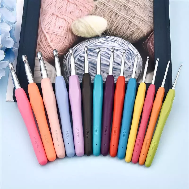 Rubber Handle Crochet Hooks Needles Grip Ergonomic Handle Knit Weave Craft Yarn Sewing Tools Crochet Knitting Needles
Rubber Handle Crochet Hooks Needles Grip Ergonomic Handle Knit Weave Craft Yarn Sewing Tools Crochet Knitting Needles